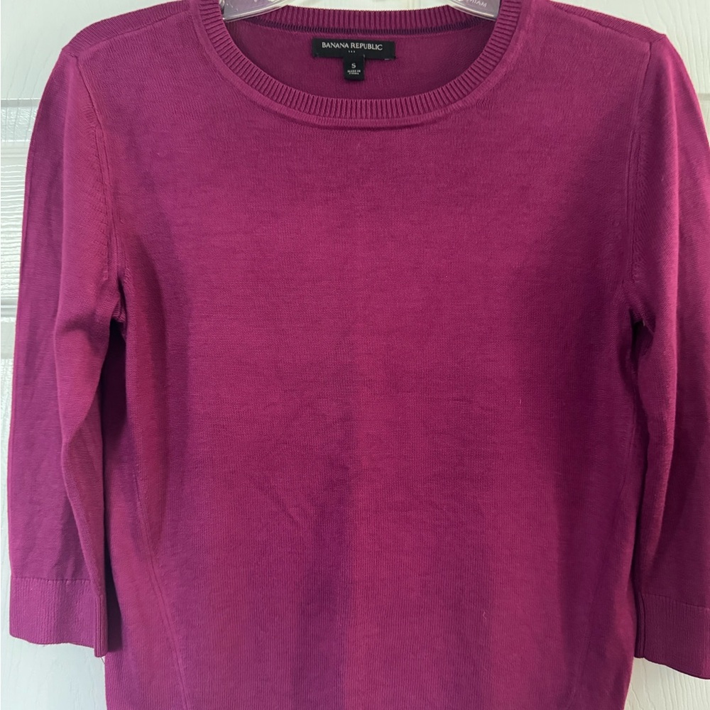 Banana Republic Fuchsia Knit Top
